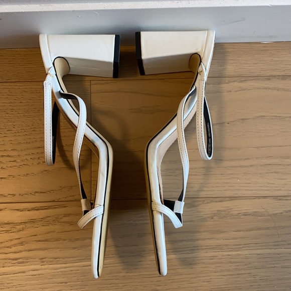 Zara White Strappy Sandal with Block Heel - Picture 3 of 5